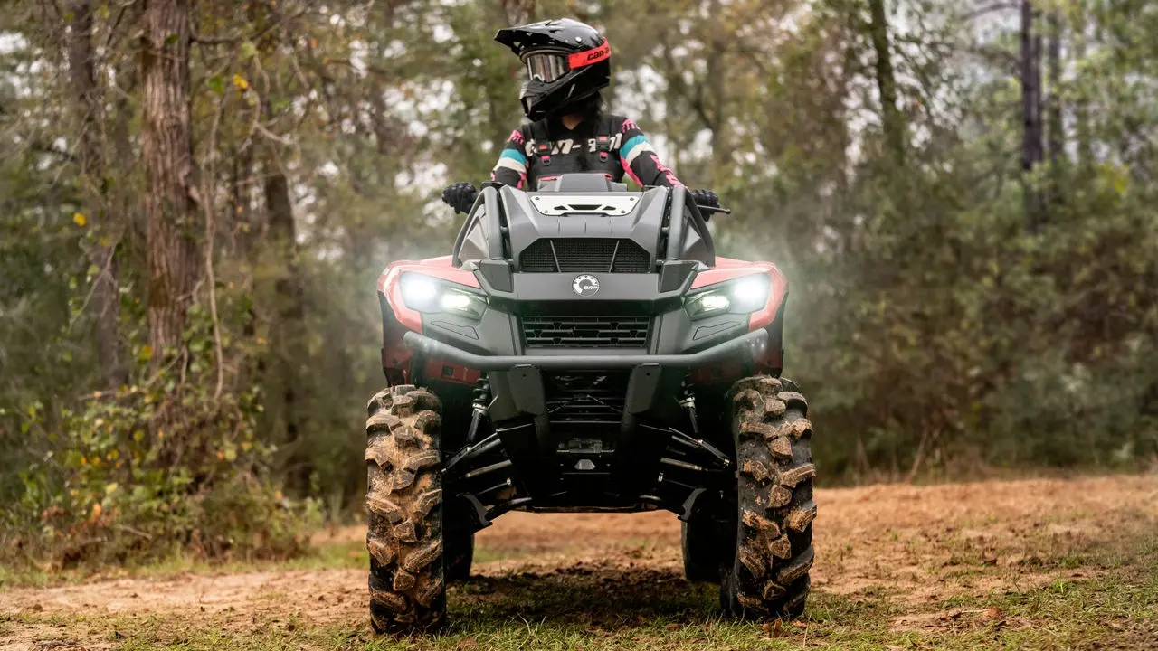 Can-Am Outlander 500/700 i terrängen