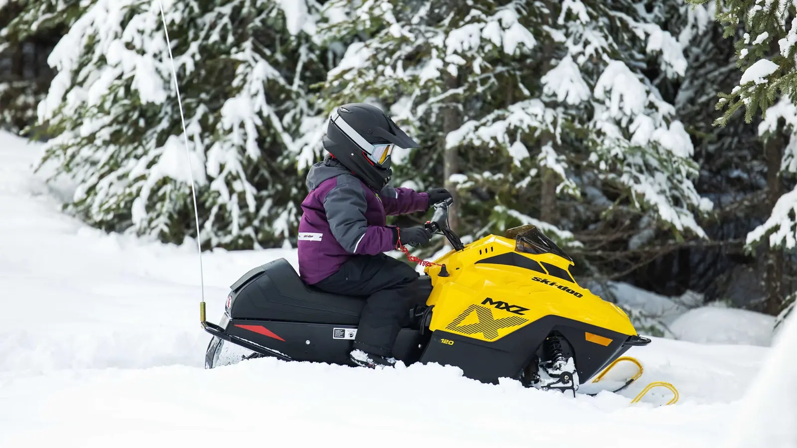 Ski-Doo MXZ 200 i terrängen