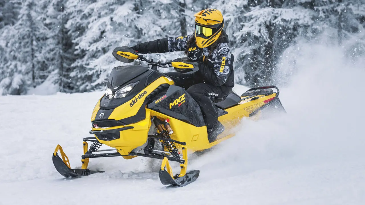 Ski-Doo MXZ i terrängen