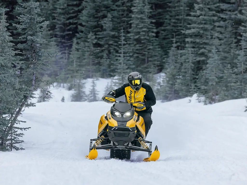 Ski-Doo MXZ i terrängen