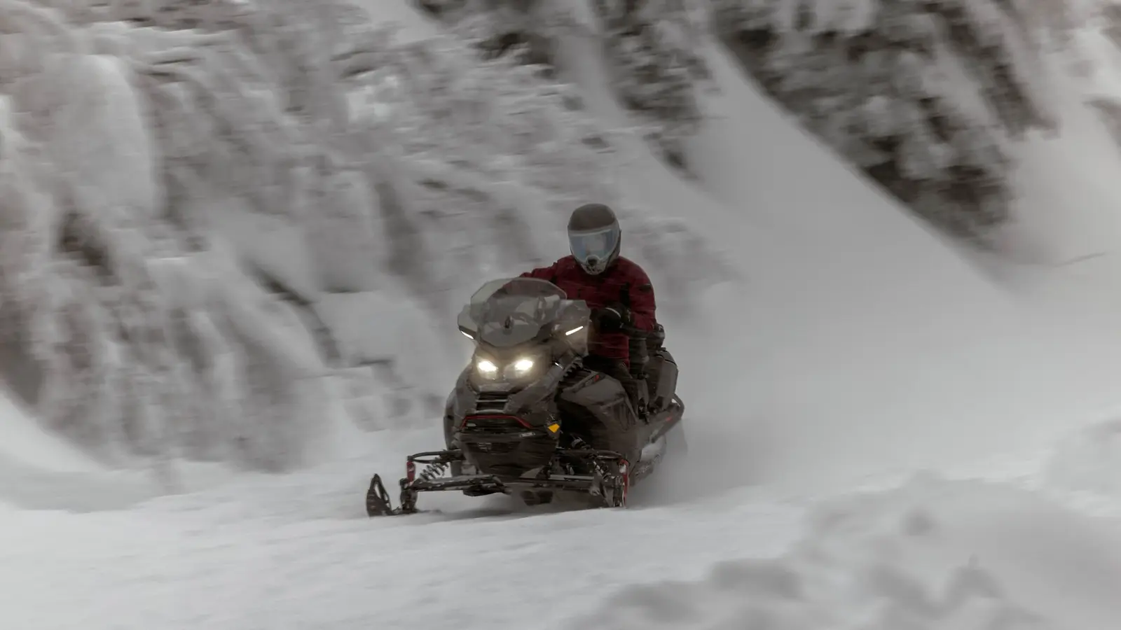 Ski-Doo Renegade i terrängen